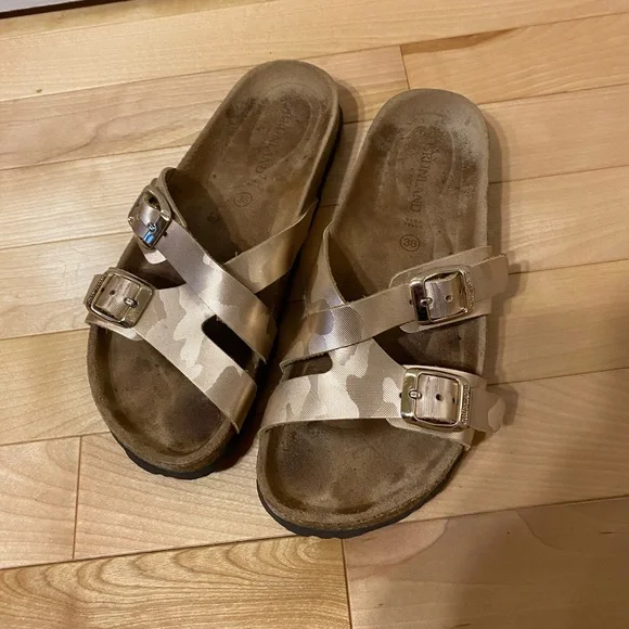 Sandals - Picture 5 of 6